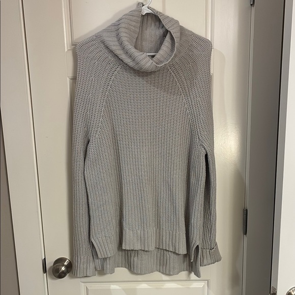 Old Navy Sweaters - Old Navy Gray Cowl Neck Sweater Timeless Knit Design